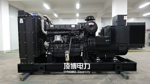顶博上柴立式直列6缸200KW柴油发电机组(型号SC9D310D2)主要技术参数