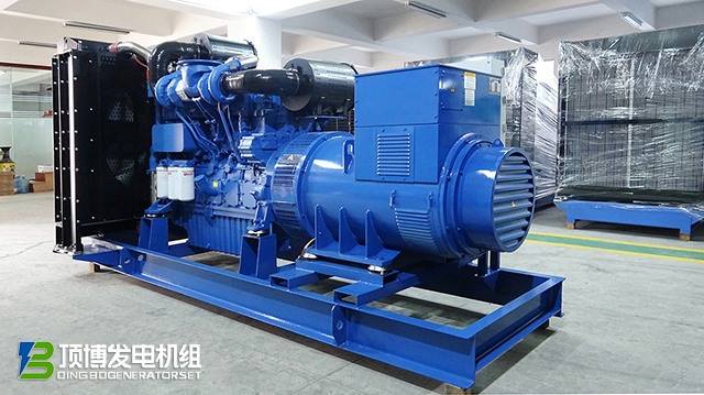 在購買柴油發電機時，如何平衡經濟成本與長期可靠性需求